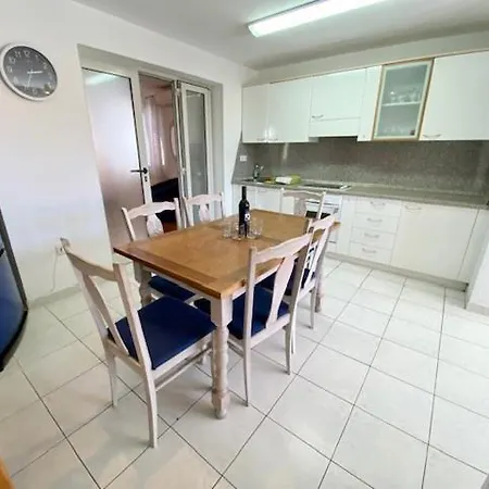 דירה Big First Floor Near Arena And Centre *